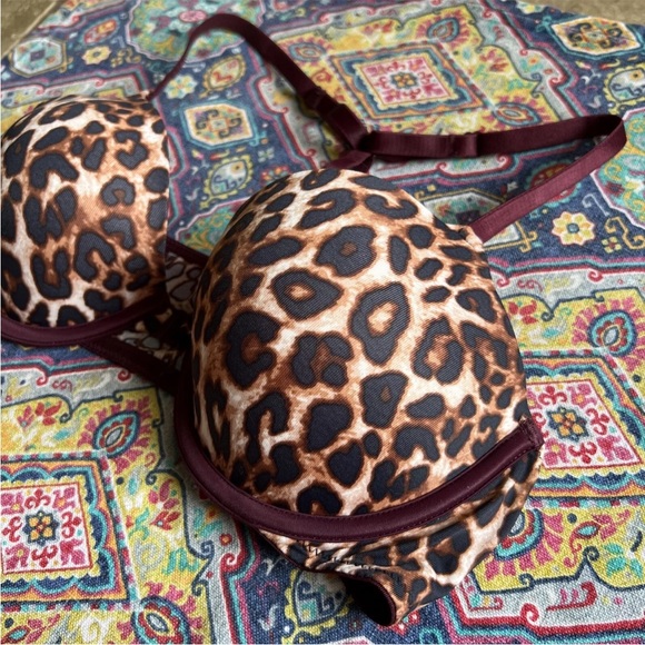 34C Victorias Secret Pink Wear Everywhere Lightly Lined Front Close Bra T Back - Picture 2 of 4